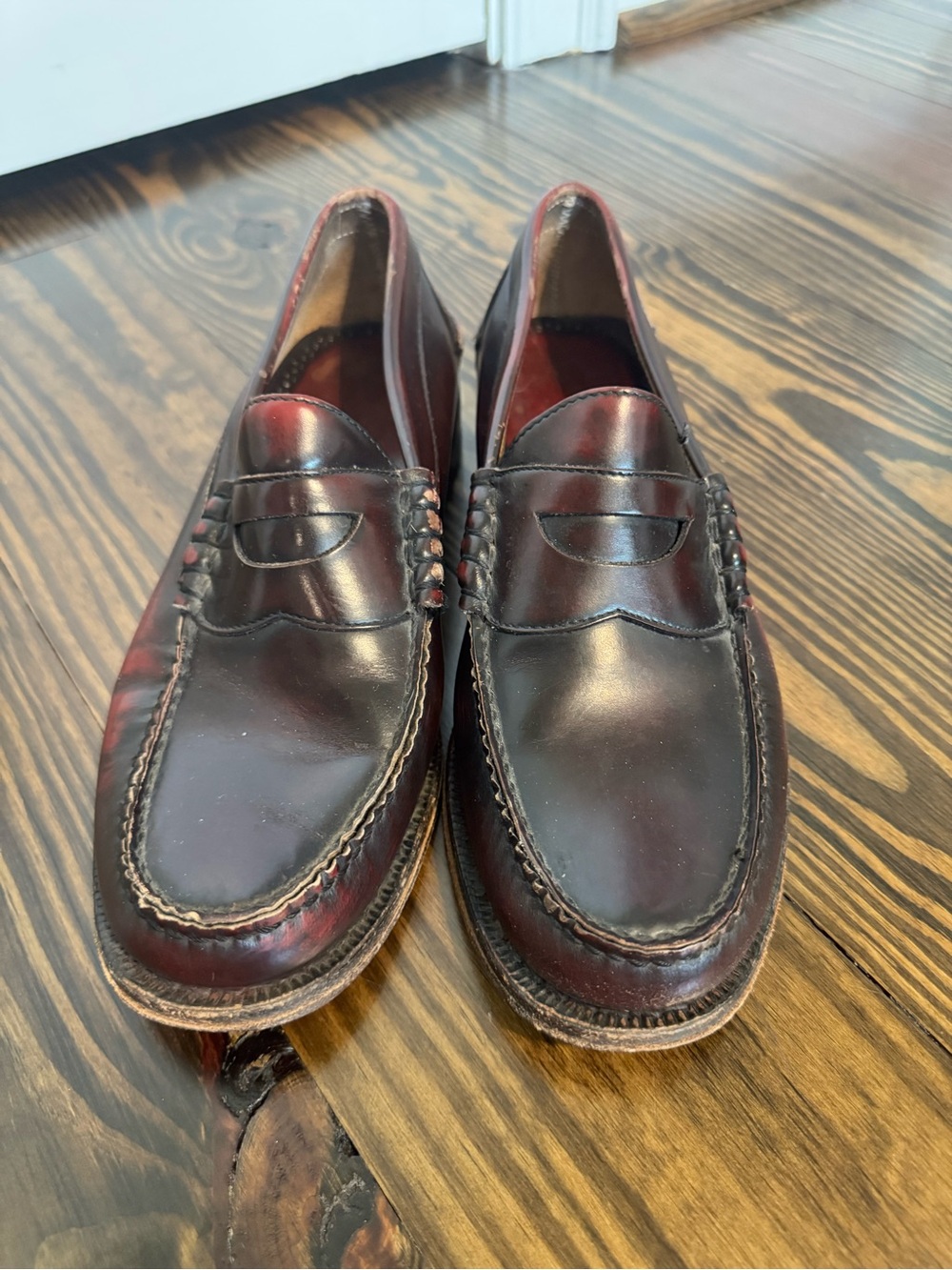 Men's Classic Penny Loafers in Burgundy